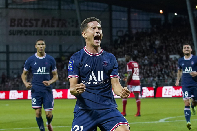 Ander Herrera lập cú đúp, PSG vùi dập tân binh Clermont