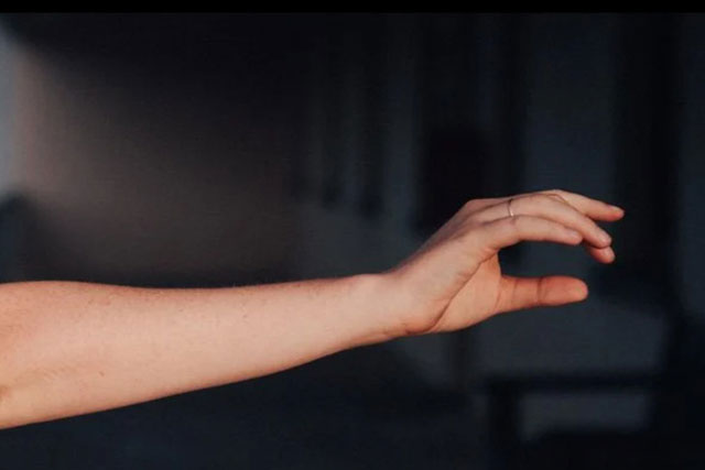 30% ch&#xFA;ng ta m&#x1ECD;c th&#xEA;m th&#x1EE9; k&#x1EF3; l&#x1EA1; trong c&#xE1;nh tay: con ng&#x1B0;&#x1EDD;i v&#x1EAB;n &#x111;ang ti&#x1EBF;n h&#xF3;a!