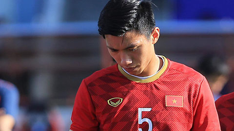 Văn Hậu lại lên bàn mổ phẫu thuật chấn thương đầu gối