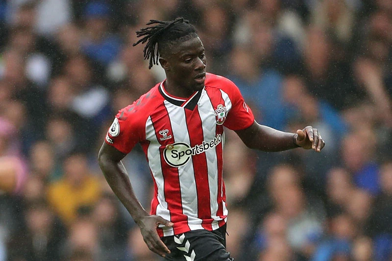 Trung vệ: Mohammed Salisu (Southampton).