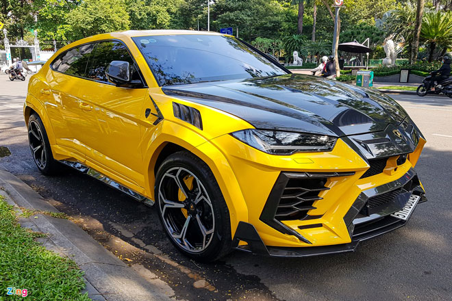Ngắm siêu xe Lamborghini Urus độ thân rộng Mansory Venatus tại Việt Nam
