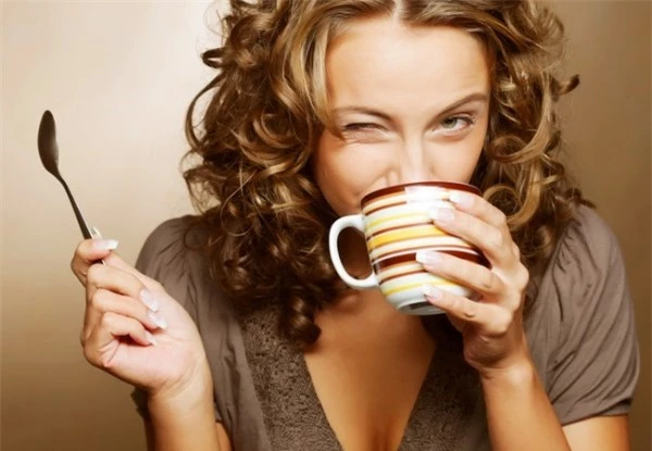 Uống cà phê thường xuyên sẽ sống thọ hơn người khác
