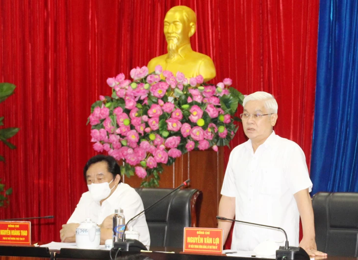 Bí thư Tỉnh uỷ Bình Dương Nguyễn Văn Lợi phát biểu tại hội nghị.