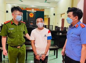Thanh Hóa: Người đàn ông vượt chốt đi mua ma túy, đánh công an lĩnh 15 tháng tù