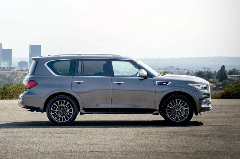 3. Infiniti QX80.