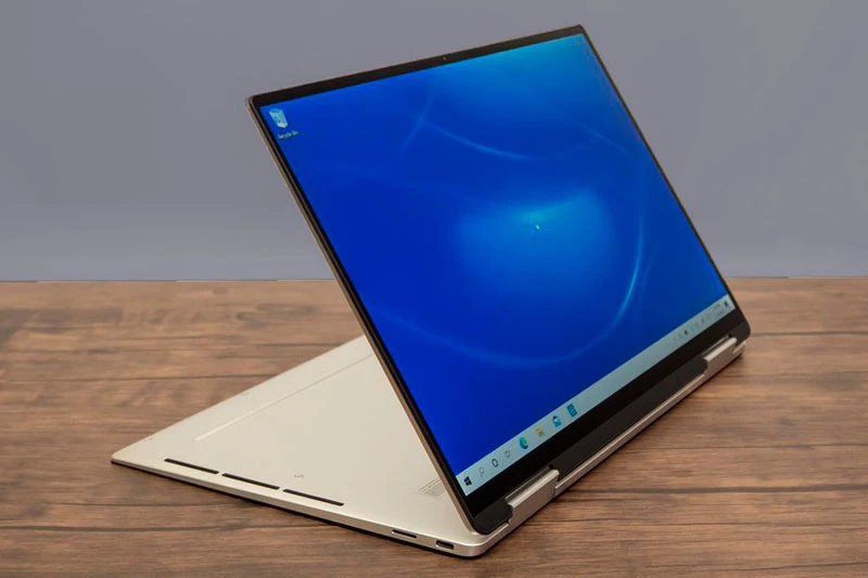 8. Dell XPS 13 2 in 1.