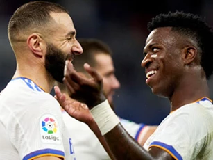Real đã có Vinicius và Benzema, sao phải vội mua Mbappe?