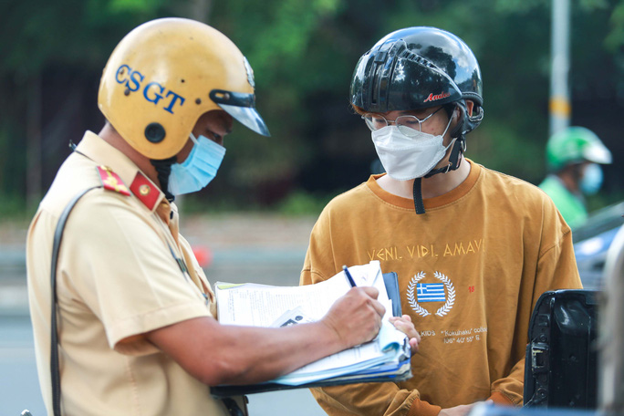 UBND TP Hồ Chí Minh điều chỉnh hàng loạt hoạt động từ ngày 16/9 đến 30/9