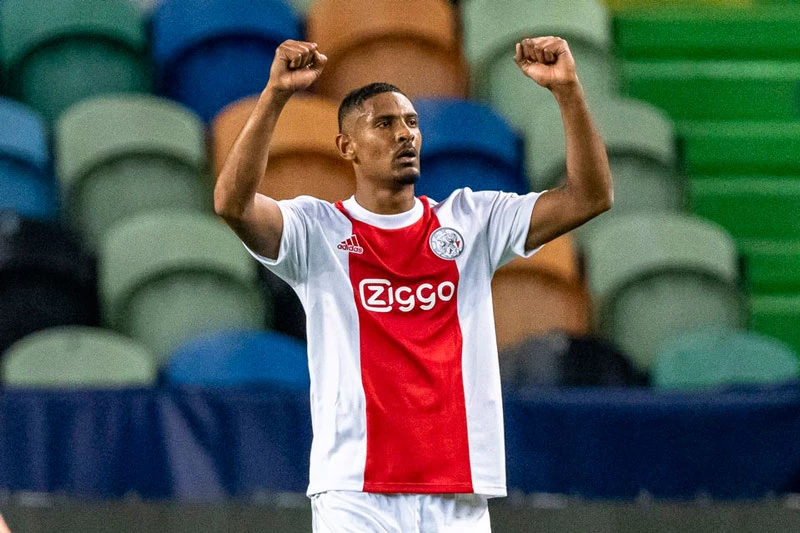 Tiền đạo: Sebastien Haller (Ajax).