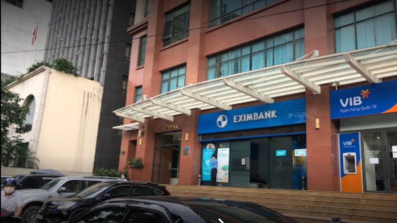 Eximbank Ba Đình bị khởi kiện ra tòa án do liên quan tới vụ "lật kèo" hợp đồng thuê nhà.