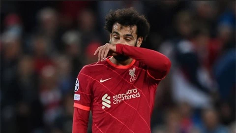 Salah lần đầu tiên đá hỏng penalty cho Liverpool sau 4 năm