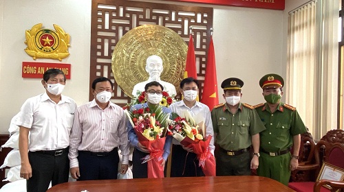 An Giang: Công ty CP Xuất Nhập khẩu An Giang hỗ trợ 500 triệu đồng và 50 tấn gạo cho người dân vùng dịch An Phú