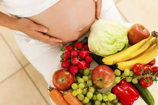 4 nh&#xF3;m dinh d&#x1B0;&#x1EE1;ng gi&#xFA;p m&#x1EB9; b&#x1EA7;u t&#x103;ng c&#x1B0;&#x1EDD;ng s&#x1EE9;c &#x111;&#x1EC1; kh&#xE1;ng trong m&#xF9;a d&#x1ECB;ch