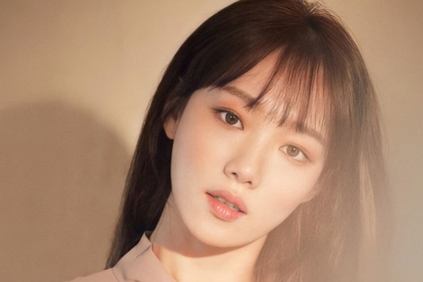 Lee Sung Kyung tiết lộ quá khứ gia đình phá sản, ở khu người nghèo