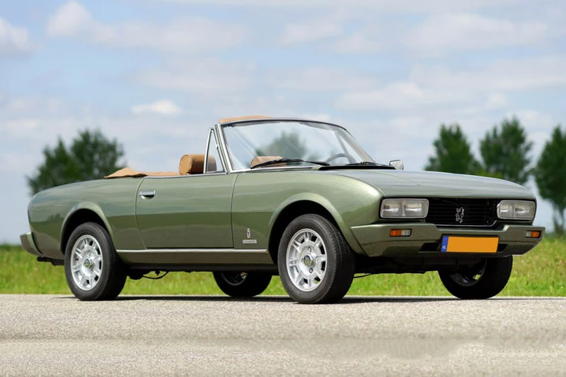 5. Peugeot 504 Cabriolet.