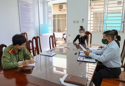 Thiếu nữ Cần Thơ khoe có "ba chồng quyền lực" bị phạt 7,5 triệu đồng 