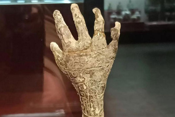 Bí mật của "bàn tay kì quái" trong ngôi mộ cổ 3000 năm tuổi ở Trung Quốc