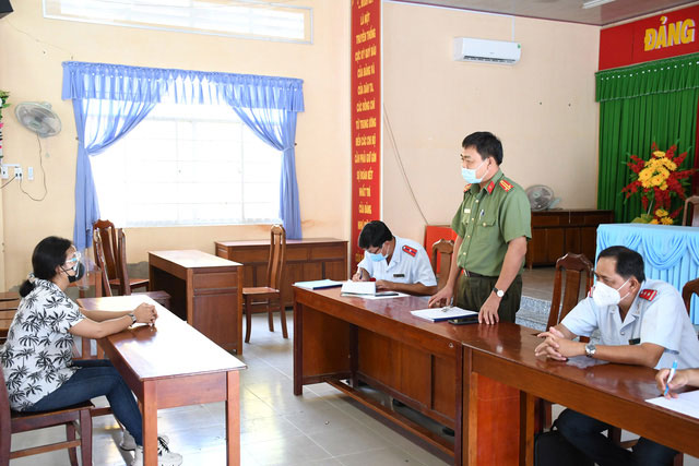 Xử lý 2 trường hợp đăng thông tin xúc phạm lực lượng chốt kiểm soát COVID-19