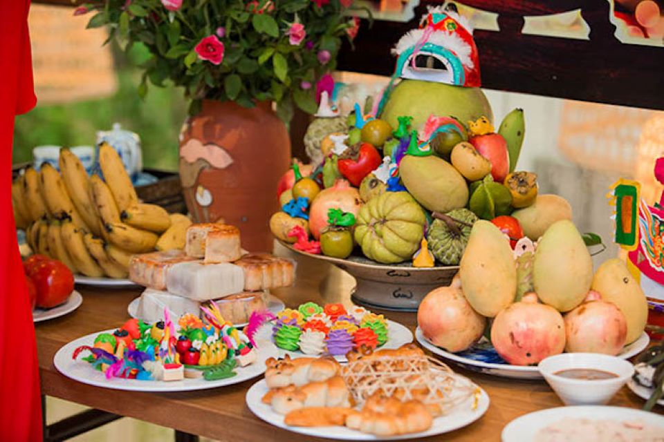 Cách chuẩn bị mâm cúng và bài văn khấn rằm Trung thu