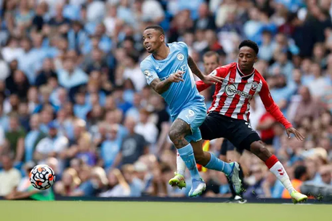 Tung ra 1 cú sút trúng đích, Man City chia điểm Southampton trên sân nhà