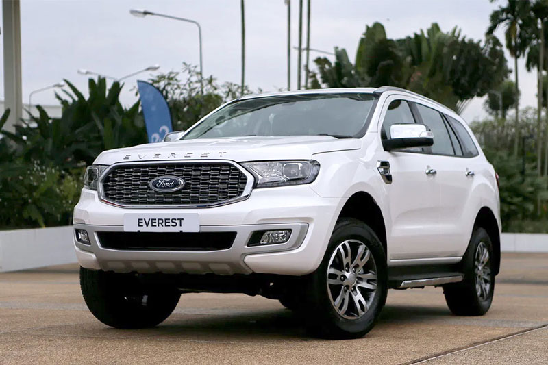 Ngoài giảm sốc hơn 100 triệu, Ford Everest lấy gì để 'vượt mặt' Toyota Fortuner, Hyundai SantaFe?