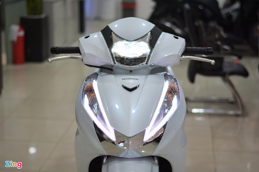 Những trang bị đang dần được 'bình dân hóa' trên xe máy tại Việt Nam