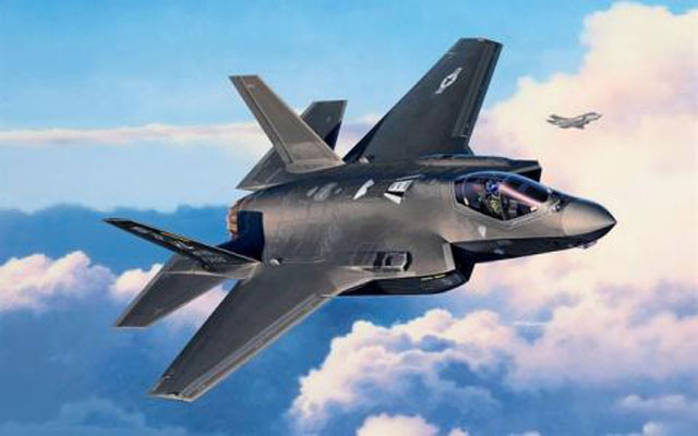 F-35 bị tiêm kích Nhật Bản vượt qua?