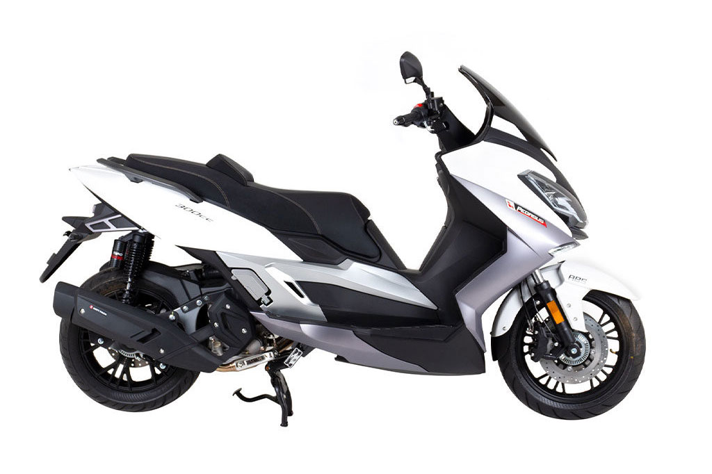 Xe ga 300 phân khối, phanh ABS 2 kênh, giá hơn 123 triệu đồng