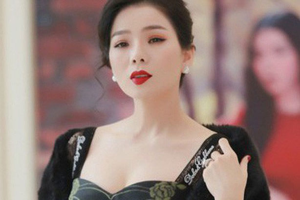 Giữa ồn ào sao kê của đồng nghiệp, Lệ Quyên chia sẻ: "Thương lắm anh chị em nghệ sĩ"