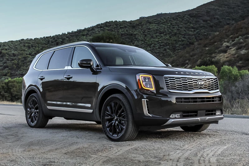 =8. Kia Telluride 2021 (mức tiêu hao nhiên liệu ở đường hỗn hợp: 12,3 lít/100 km).