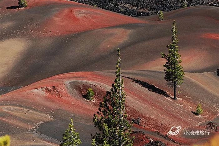 Cồn cát đầy màu sắc như bức tranh sơn dầu trong công viên núi lửa 5