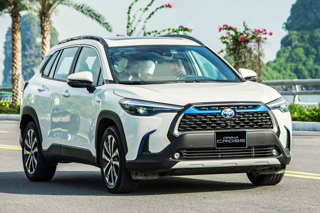 Giá lăn bánh Toyota Corolla Cross tháng 9/2021: Thấp nhất gần 800 triệu
