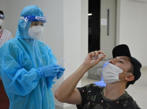 Thừa Thiên Huế: Phổ biến test nhanh kháng nguyên SARS-CoV-2 vào cộng đồng