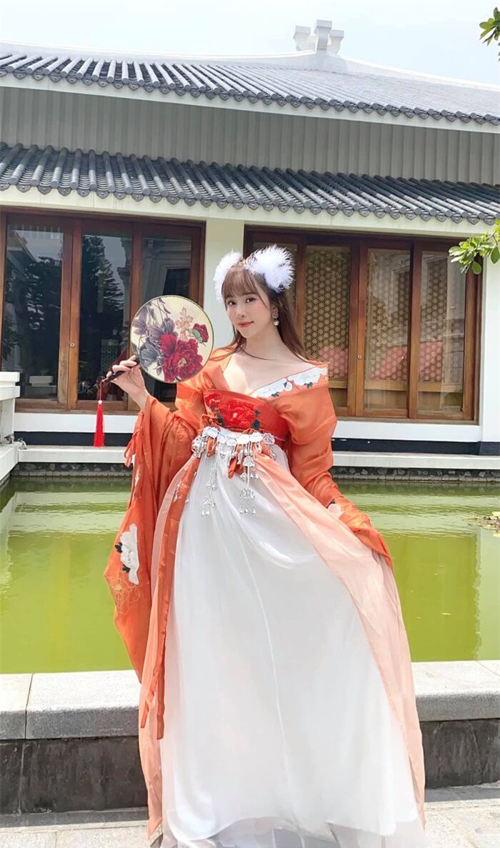 Hậu nghi vấn sống chung, Quỳnh Nga và Việt Anh cùng hóa chị Hằng chú Cuội 'hạ phàm' chơi trăng Ảnh 6