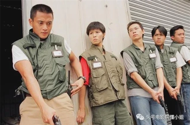 Tài tử Anh hùng xạ điêu: Phụ bạc vợ chạy theo gái trẻ, về già bị quả báo, chật vật kiếm sống - Ảnh 3. Tài tử Anh hùng xạ điêu: Phụ bạc vợ chạy theo gái trẻ, về già bị quả báo, chật vật kiếm sống - Ảnh 3.