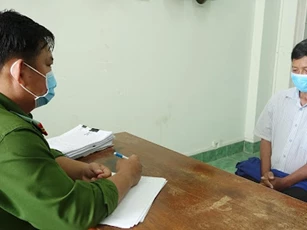 An Giang: Bắt tạm giam nguyên cán bộ địa chính xã chiếm đoạt trên 3,1 tỷ đồng