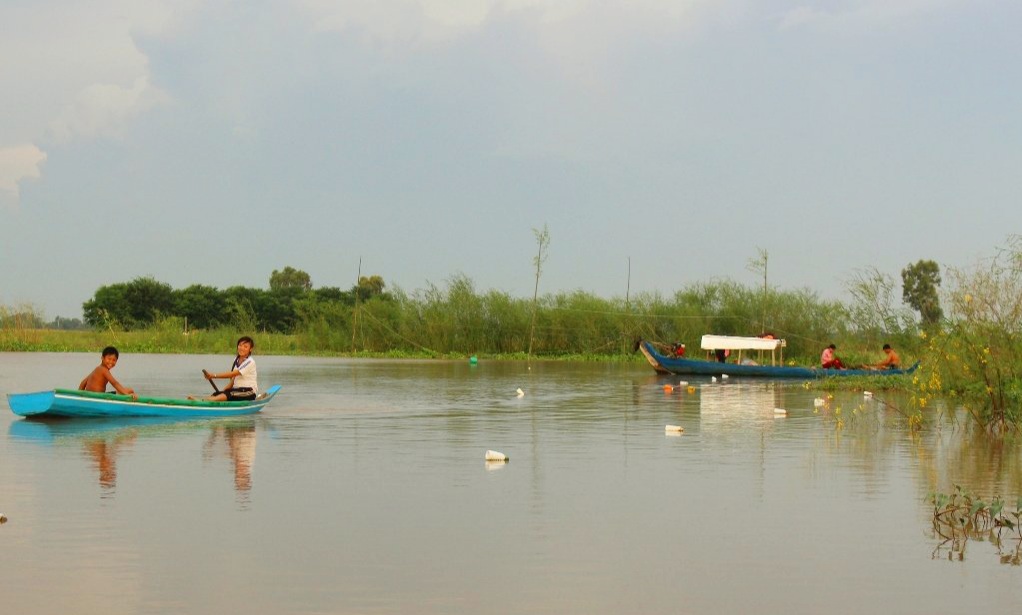 Miền Tây lũ muộn