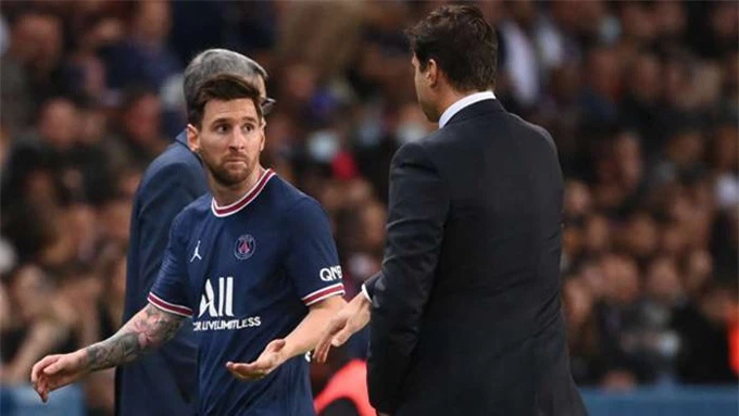 Messi vùng vằng với Pochettino sau khi bị thay ra