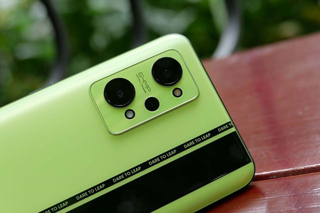 Ảnh chi tiết Realme GT Neo2: Chip S870 5G, RAM 12 GB, sạc siêu tốc, giá từ 8,75 triệu