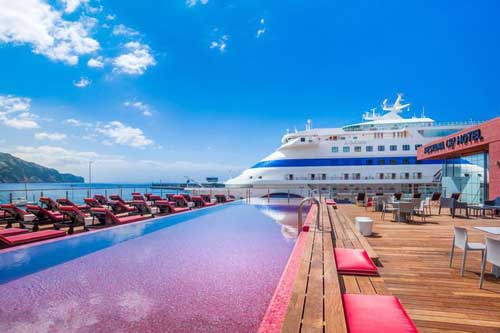 Khám phá chuỗi khách sạn cao cấp của Ronaldo