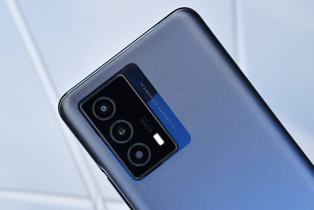 Cận cảnh smartphone gaming giá rẻ vừa được Vivo giới thiệu