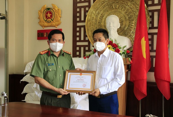 An Giang: Doanh nghiệp ủng hộ hỗ trợ người dân đẩy lùi dịch bệnh