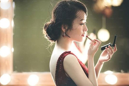 5 cách ghen của đàn bà thông minh khiến chồng 1 phần sợ 10 phần nể