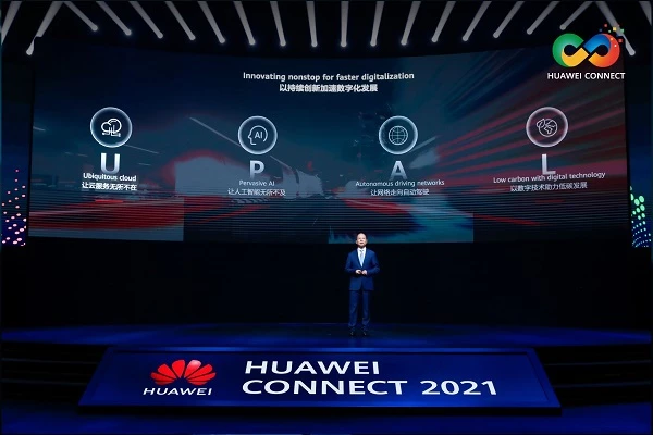 Chủ tịch luân phiên Huawei Eric Xu có bài phát biểu quan trọng tại HUAWEI CONNECT 2021.