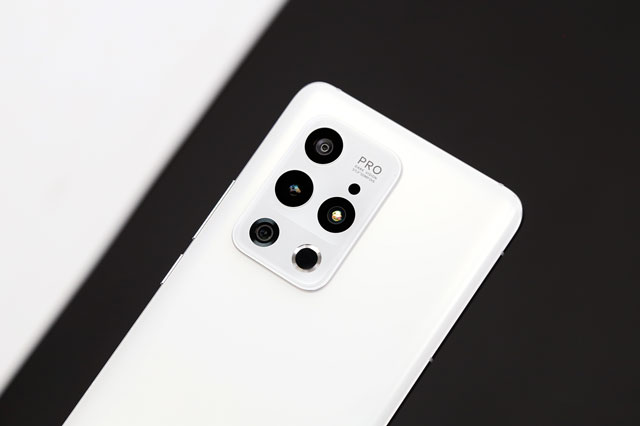 Smartphone chống nước, cấu hình mạnh bậc nhất thế giới, giá hơn 16 triệu đồng
