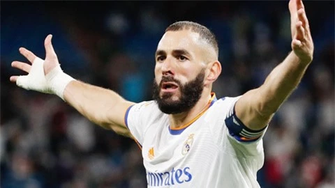 Benzema tấn công khủng khiếp như thế nào?