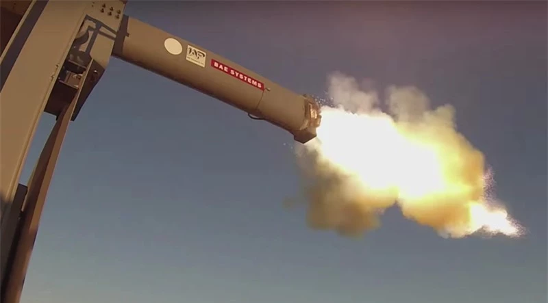Chuyên gia Nga cho rằng, những viên đạn được bắn ra từ vũ khí điện từ không có đủ tốc độ để cạnh tranh với vũ khí tên lửa truyền thống.
