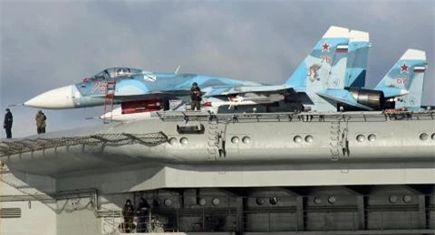 Sukhoi giup Su-33 lay lai vi tri tu MiG-29K 