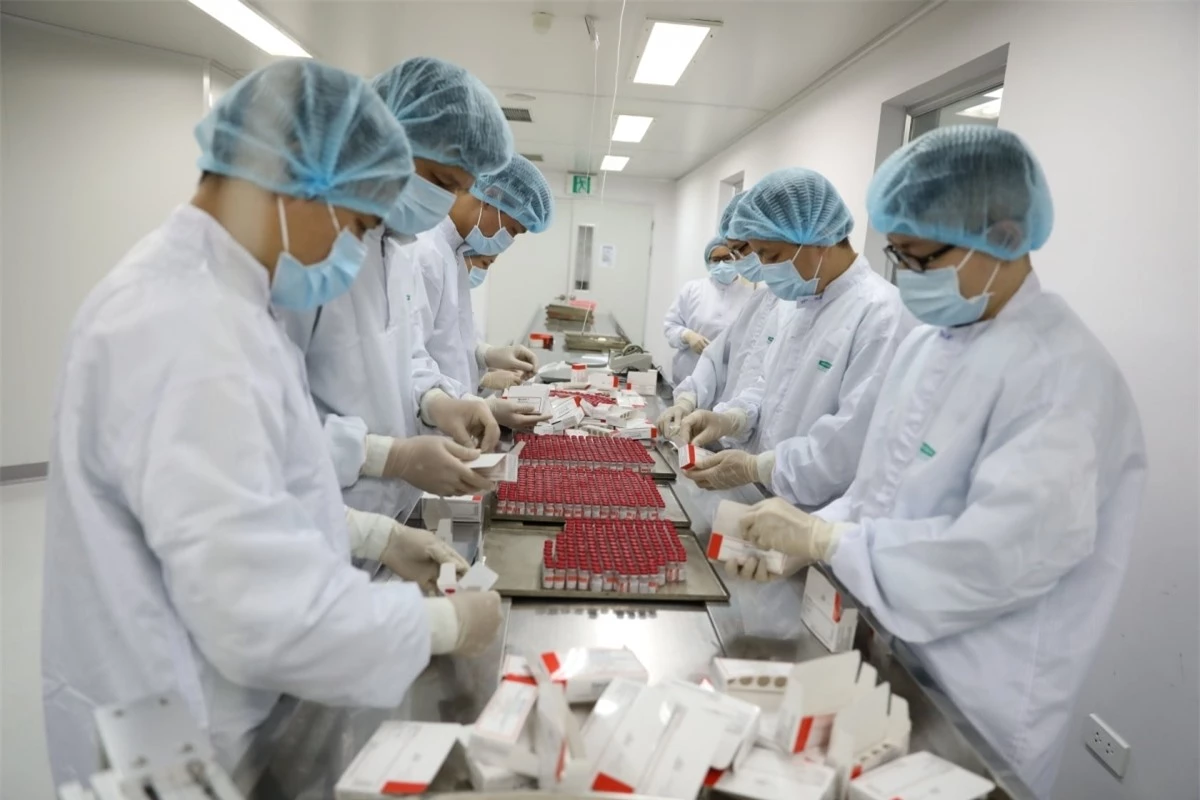 Quy trình gia công vaccine Sputnik V tại Việt Nam.
