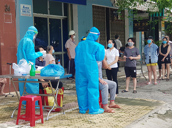 Đà Nẵng: Hơn 74% dân số trên 18 tuổi đã tiêm vaccine, các chuỗi lây nhiễm đều được kiểm soát